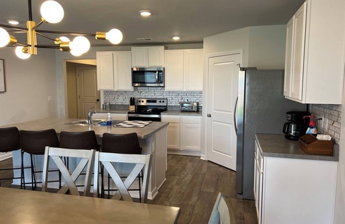 Leland House | Near Wilmington, NC – Beaches, Shops & Fun Just Minutes Away!