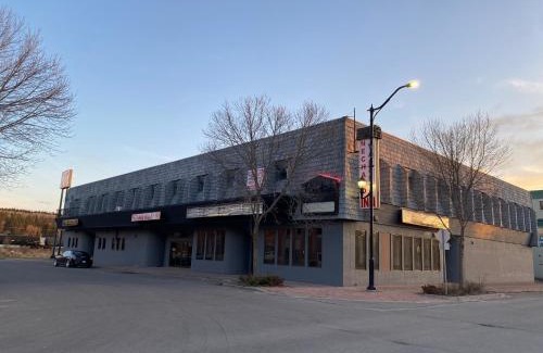 Vanderhoof Hotel | Nechako Valley Inn