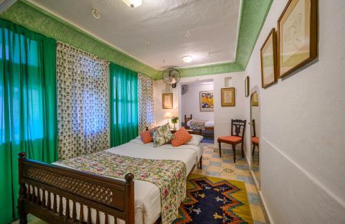 Neemrana Hotel | Neemrana Fort-Palace