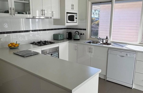 Neerim South House | Neeri Home is a central, peaceful retreat with enough room for everybody.