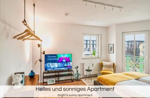 Friedrichstadt Apartment | "Neptunblick"- Nähe Altstadt - Ruhig - Balkon - Parkplätze