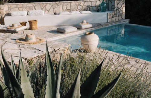 Slivno House | Nera Etwa House "Divinity that flows"