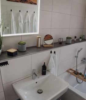 Chemnitz Apartment | *NEU*Family&Work*WLAN*Ntflx*Cozy*Zentrum*TopLage