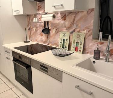 Lorzenbach-Fahrenbach Apartment | Neu renovierte Ferienwohnung mit Terrasse & schnellem WLAN im Odenwald