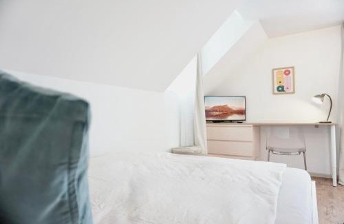 Ehrenbreitstein Apartment | NEU stylisches Apartment für 2 Personen in historischem Fachwerkhaus 4 Etage mit Blick auf Stadt & Festung