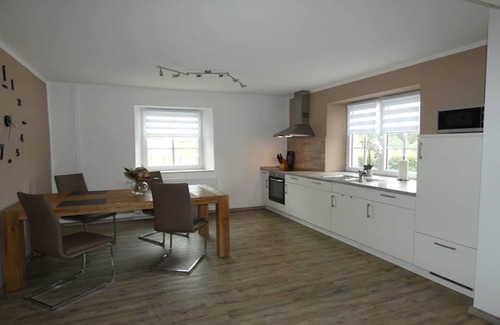 Neuendorf House | Neuendorf Hillside Haven