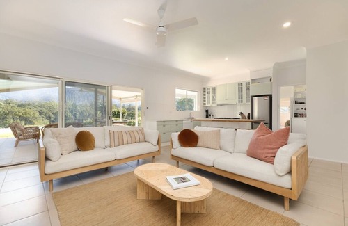 Gleniffer House | Never Never Cottage