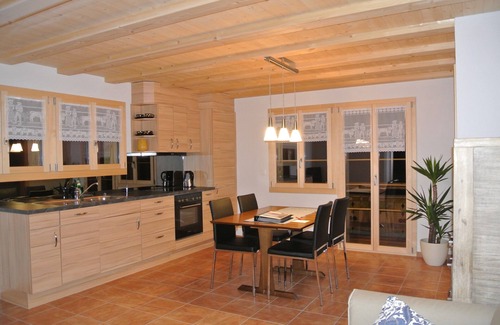 Grindelwald Apartment | New 2-room apartment with fantastic views of the mountains. Ski in - ski out'!