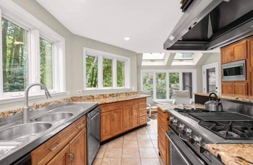 Milford House | NEW 2 Villas Private Quarry Oasis Sleeps 24