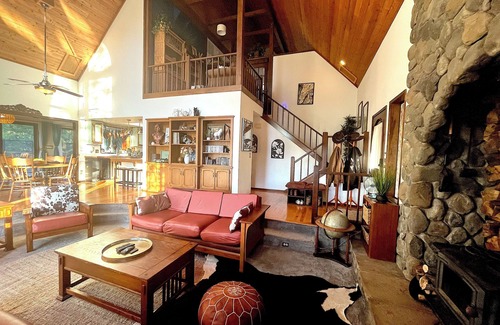 O'Brien Cabin | NEW - 4 Acre Retreat Near Shasta Lake With Incredible Nature VIEWS