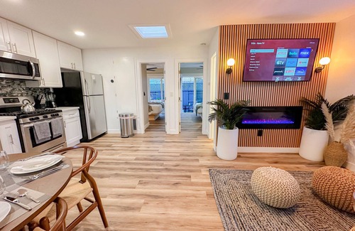 Hillcrest House | *NEW AMAZING URBAN OASIS! SPA-FIRE-DECK-GR8 DEAL!