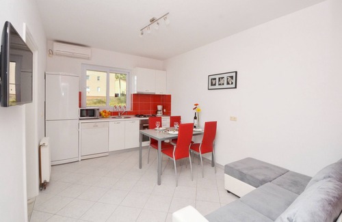 Seget Donji Apartment | New apartments near the sea