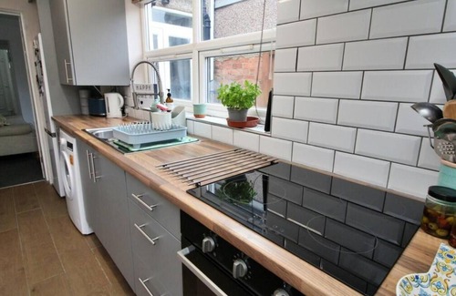 Rugby House | New Bilton Housen2 bedroomed close to town centre