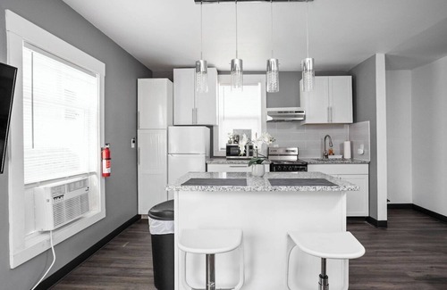 New Castle House | New Castle Retreat, Stay in Style!