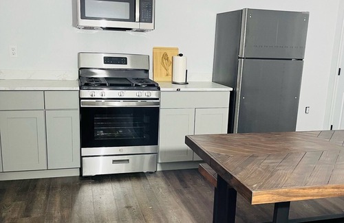 Coffman Cove Cottage | New cottage Steps from the HarbornWeekly Rental Includes Covered Boat and Truck