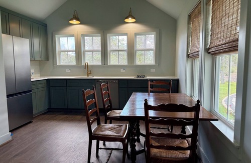Round Top House | NEW Country Escape | Firepit | Near Round Top