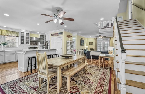 Edisto Island House | New! Edisto Beach Sea Suite Escape-Golf Views, Large Porch, Close to beach