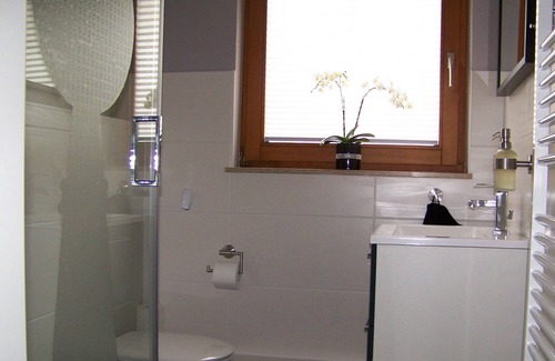 Wolzig Apartment | New equipped apartment, close Wolziger See, a lot of forest, a few minutes b. Berlin,