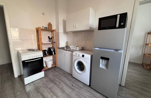 Zeitz Apartment | New flat for 9 ★Special price per month ★ 4 Rooms