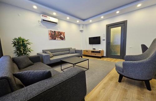 Lara Apartment | New Flat with Big Living Spaces 2-5 Near By Lara Beach