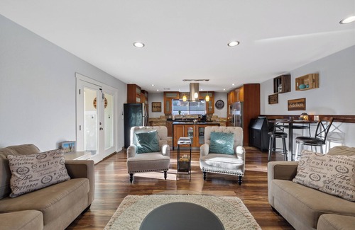 Fontana House | NEW! FOUNTAIN PALMS OASIS HEATED POOL