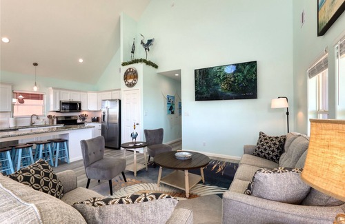 Port Bolivar House | New Hottub! Unobstructed Ocean Views! 250 ft to Beach! Sleeps People 21 in Beds!