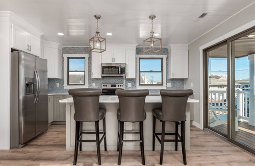 Ocean City House | New Inside!CENTRALLY LOCATED DOWNTOWN.Bay Views/Private Parking. SWEEK Welcome