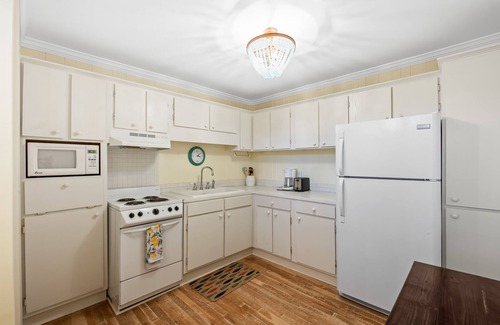 Seagrove Beach House | New List - Heated Pool Golf Cart Bikes Sleeps 12