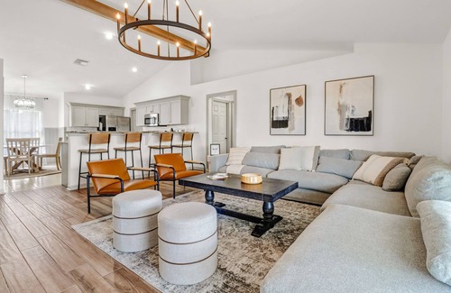 Burnt Store House | NEW Listing - Cape Escape II - 4bdr - 2bth - POOL - Sleeps 10+