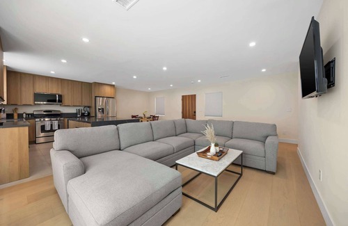 Reseda House | New Listing! Valley Villa by Colby & Conrad!