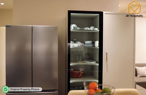 Vadodara Apartment | New Lux Apts Terrace Garden, Pizza Oven Full Service Fully equipped for NRIs