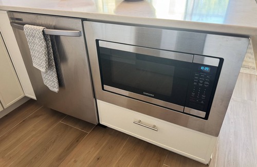 Communipaw House | NEW Luxe 3BR Rooftop Retreat Min to NYC/Manhattan and EWR aiport/Metlife