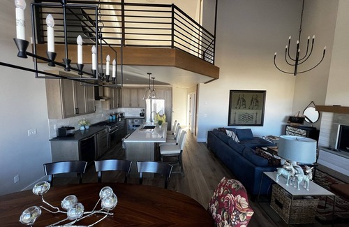 Crested Butte House | New - luxurious Golf Villa Townhome in the heart of Sklyand Crested Butte, CO