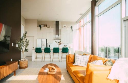 South End Apartment | NEW - Luxury 2BR Penthouse Apt In Central Halifax