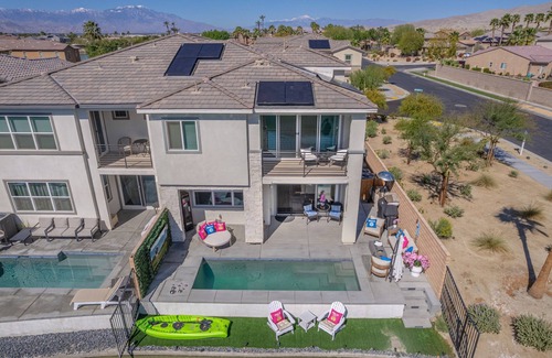 Terra Lago House | NEW: Luxury Lakeview Retreat w/Pool, Firepit & Games