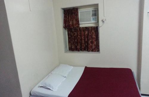 Marine Lines House | New Metro Guest House