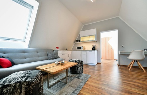 Cottbus Apartment | NEW! Modern apartment in a prime old market location!