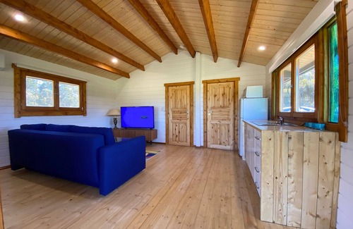 Brownlow Ki Cabin | NEW Nordic Pine cabin | peace & tranquillity