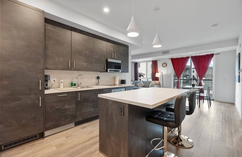 Niagara Falls Apartment | New+ Peaceful 2BR Family Retreat | 7 Mins To Falls