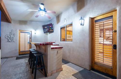 Havasu Foothill Estates House | NEW Santa Fe Style Pool Spa Near Yonder Park