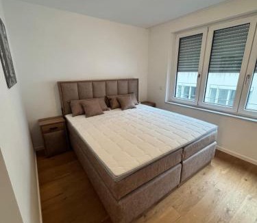 Innenstadt - Sankt Ulrich-Dom Apartment | New spacious luxury apartment at Rathaushausplatz
