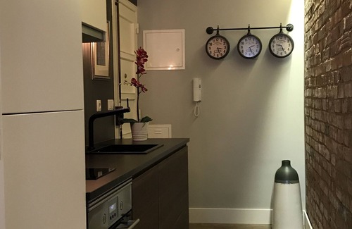 Santa Isabel Apartment | NEW - Studio Arrábida, Lisbon