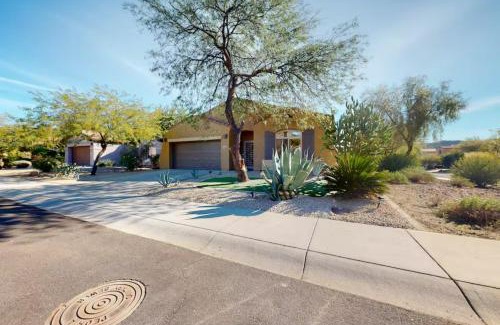 Westwing Mountain House | NEW! Stunning Peaceful Peoria Home - Very Close to Sports Complex