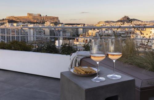 Kinosargous Apartment | NEW STUNNING PENTHOUSE W/SPECTACULAR VISTAS!