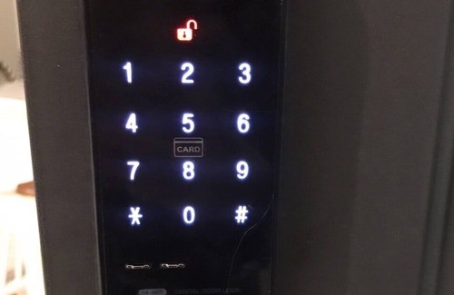 Daan Apartment | New, Stylish Da'an 1 Bed/Studio