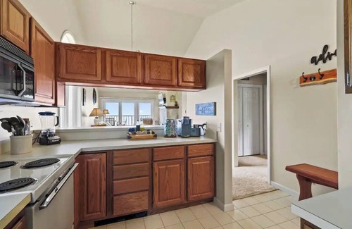 Banner Elk Condo | NEW! Sunrise at the Beech- Walk to Overlook Barn- Fabulous Mountain views.