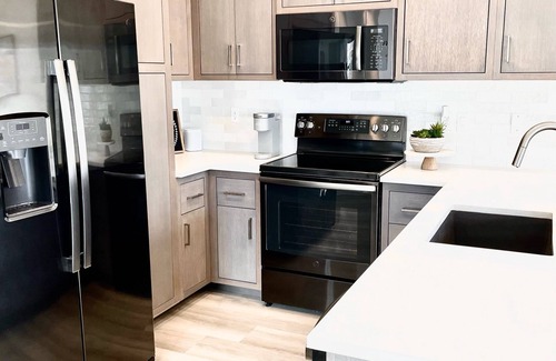 St. George House | New TownHome w/Heated Pool & Hot Tub in St.George