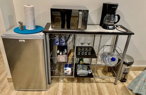 Playacar Beach Condo | New TROPICAL AWA 1 Room Infinity Pool Gym Bar