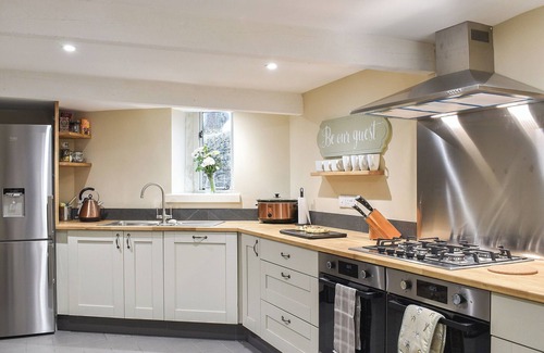 Halifax Cottage | Newlands Farm Cottage Halifax