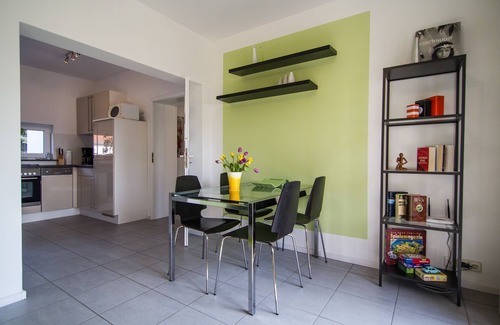 Meusdorf Apartment | Newly built apartment (in a quiet location, good transport links, free parking